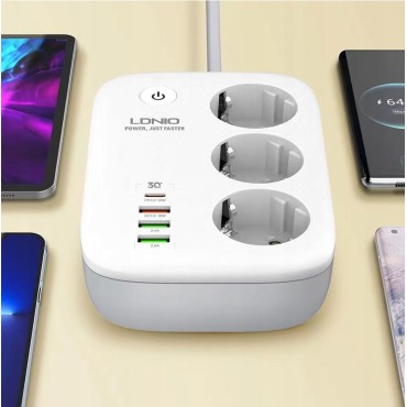 Išmanusis WiFi Prailgintuvas su 3 x AC ir 4 x USB lizdais 230V 2500W 2M